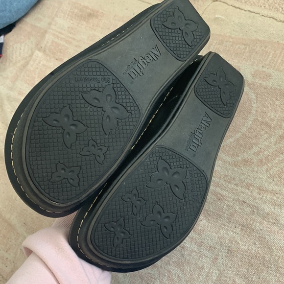 Alegria sandal adjustable strap multi color thong sandal - Picture 3 of 5